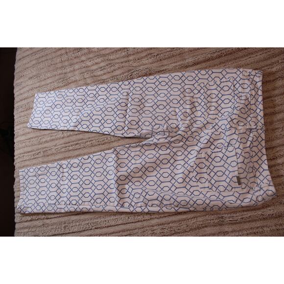 Chico's size 2 Jeans Women 4 Small Denim So Slimming Girlfriend Crop - Picture 13 of 14